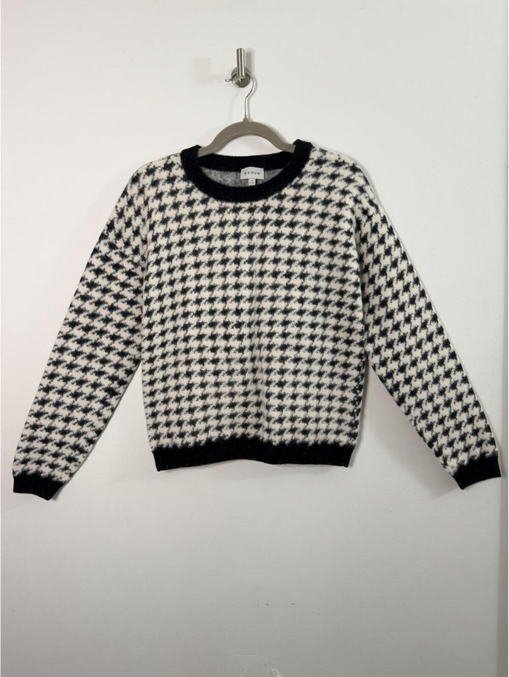 Cyrus Women’s Small Fuzzy Houndstooth Sweater Black White Soft Knit Pullover